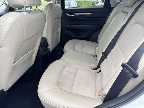Used 2017 MAZDA CX-5 Touring w/ Preferred Equipment Package AWD/4WD image 11
