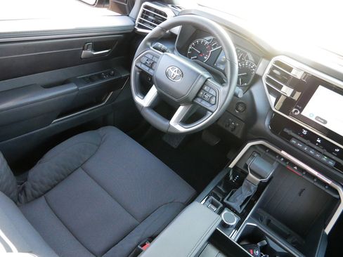 Used 2025 Toyota Tundra SR5 image 9