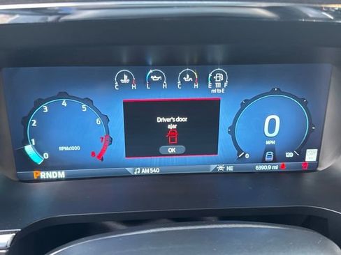 Used 2025 Ford F150 Lariat w/ Equipment Group 501A Mid image 21