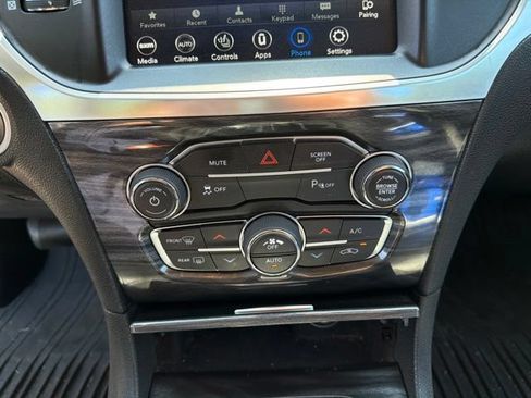 Used 2021 Chrysler 300 Touring L RWD image 27