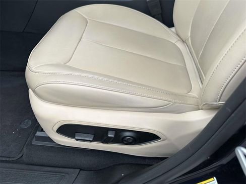 Used 2024 Jeep Grand Cherokee Limited image 18