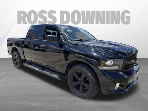 Used 2015 RAM 1500 Express RWD image 2