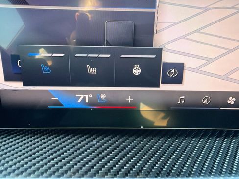 New 2026 BMW X7 M60i AWD/4WD image 34