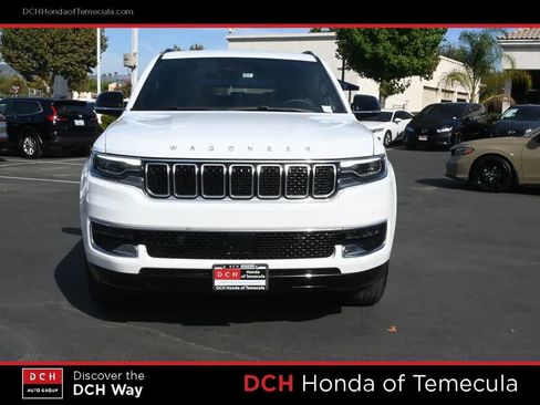 Used 2024 Jeep Wagoneer 2WD image 2