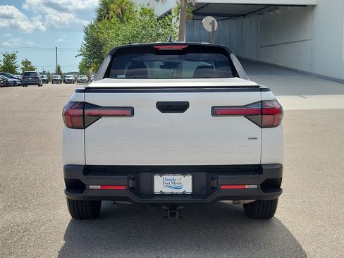 Used 2022 Hyundai Santa Cruz SEL w/ Winter Package AWD/4WD image 5