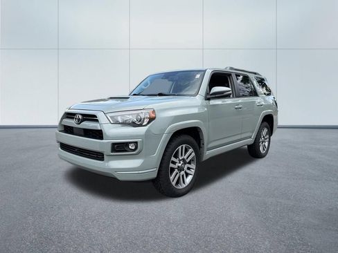 Used 2022 Toyota 4Runner TRD Sport w/ Technology Package AWD/4WD image 2