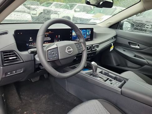 New 2027 Nissan Sentra SV w/ SV Convenience Package FWD image 14
