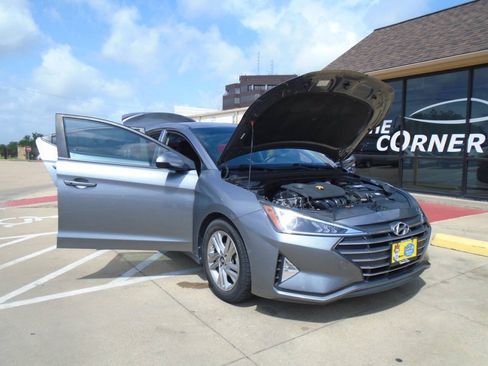 Used 2019 Hyundai Elantra Value Edition w/ Cargo Package FWD image 20