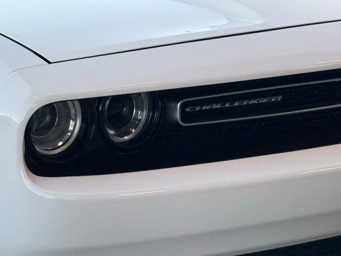 Used 2018 Dodge Challenger R/T Plus image 9