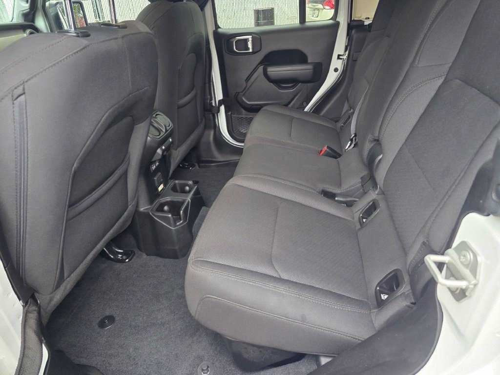 Used 2023 Jeep Gladiator Sport AWD/4WD image 33