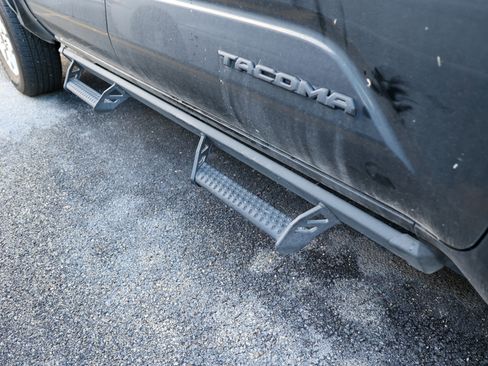 Used 2024 Toyota Tacoma SR5 RWD image 11