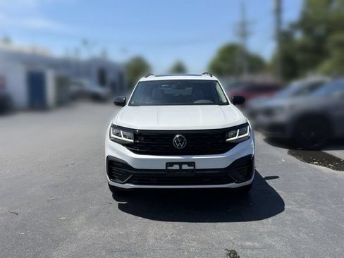 Certified 2023 Volkswagen Atlas SEL R-Line AWD/4WD image 2