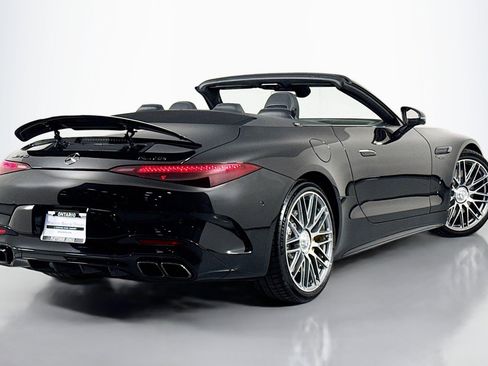 Certified 2022 Mercedes-Benz SL 63 AMG 4MATIC image 13