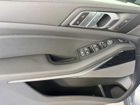 New 2026 BMW X5 xDrive40i w/ M Sport Package AWD/4WD image 13