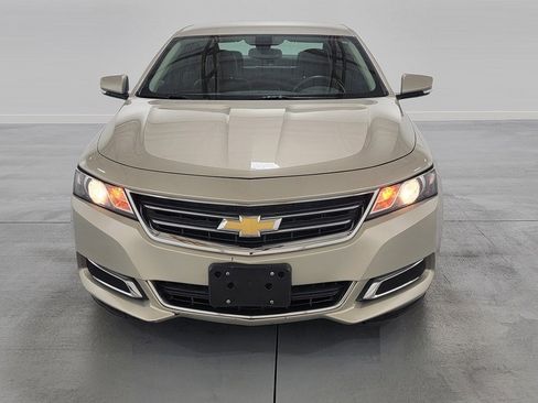 Used 2015 Chevrolet Impala LT w/ Convenience Package image 3