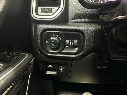 Used 2022 RAM 1500 Laramie image 16