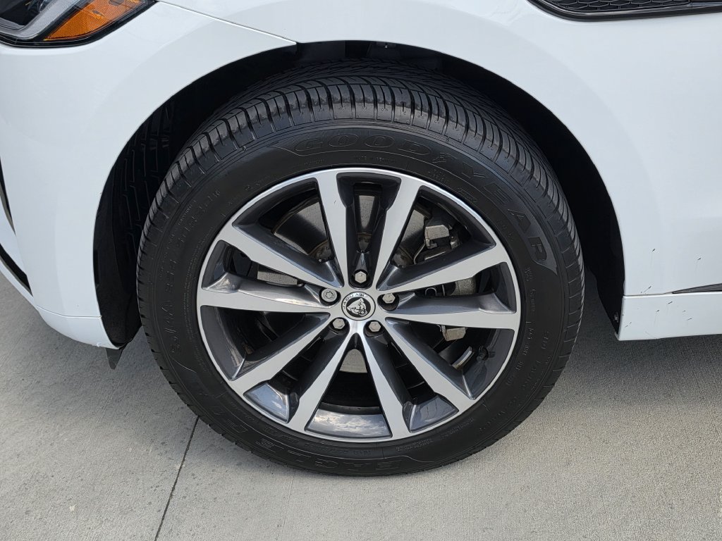Used 2024 Jaguar F-PACE R-Dynamic S AWD/4WD image 40