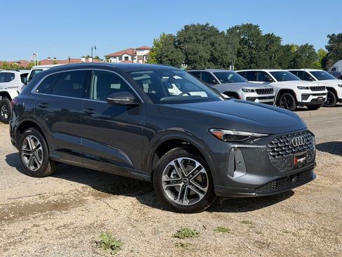 New 2026 Audi Q5 Premium image 3