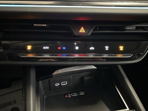 Used 2025 Buick Envision Preferred image 20