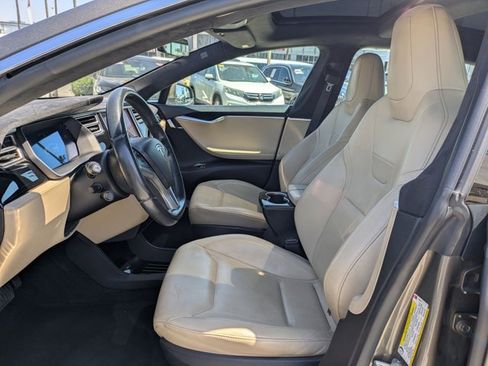 Used 2015 Tesla Model S 70 RWD image 17