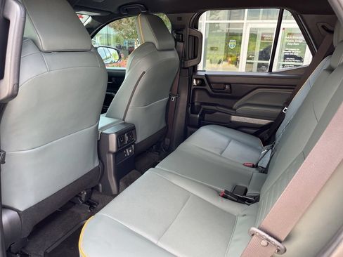 Used 2025 Toyota 4Runner Trailhunter AWD/4WD image 17