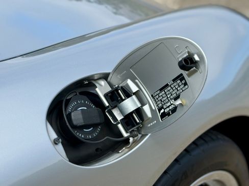 Used 2008 Porsche 911 Carrera 4 AWD/4WD image 57
