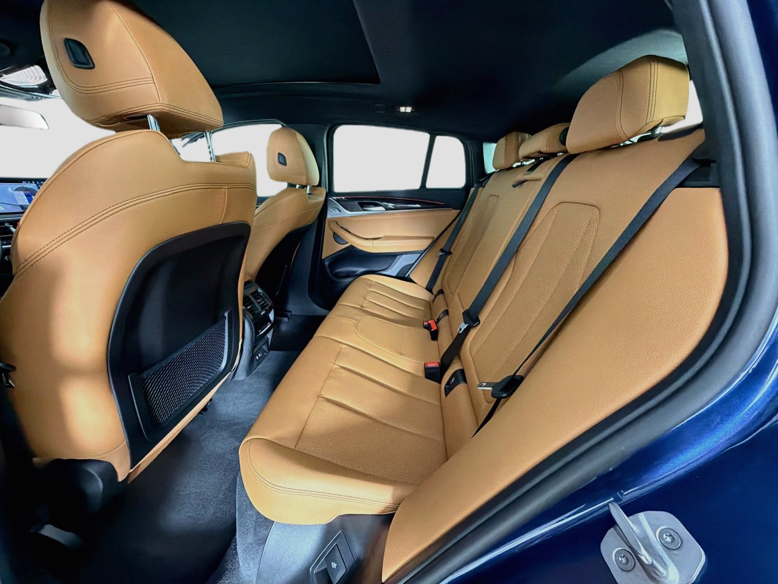 Certified 2025 BMW X4 M40i w/ Premium Package AWD/4WD image 26