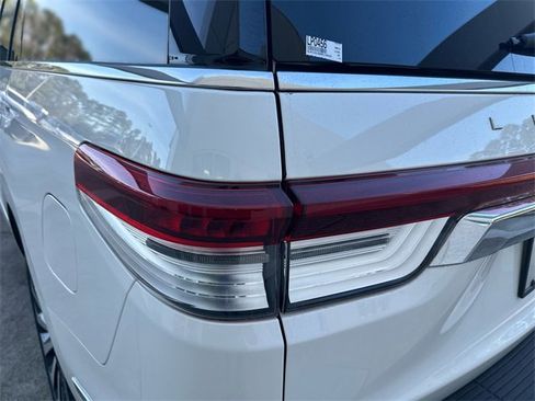 Used 2024 Lincoln Navigator Reserve image 28