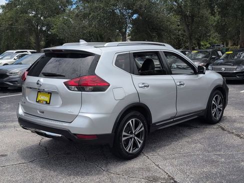 Used 2017 Nissan Rogue SL FWD image 5