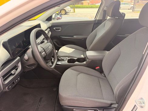 Used 2025 Kia K4 FWD image 13