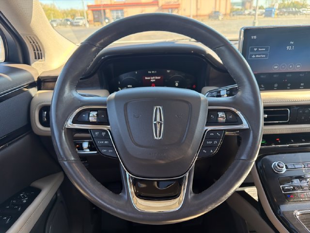 Certified 2023 Lincoln Nautilus Reserve AWD/4WD image 17