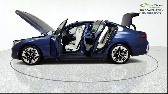 Used 2026 BMW 540i xDrive AWD/4WD image 15