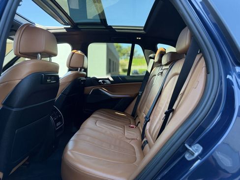 Used 2022 BMW X5 M50i w/ Premium Package image 27