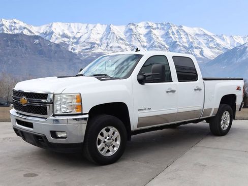Used 2014 Chevrolet Silverado 3500 LTZ w/ LTZ Plus Package AWD/4WD image 2