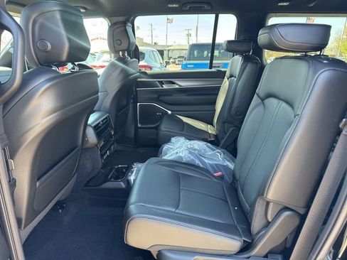 New 2026 Jeep Grand Wagoneer L 2WD image 12