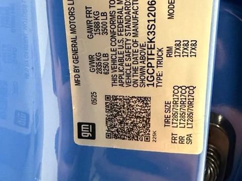 Certified 2025 Chevrolet Colorado ZR2 w/ Technology Package AWD/4WD image 26