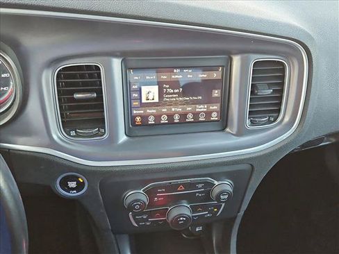 Used 2021 Dodge Charger SXT w/ Leather Interior Group RWD image 20