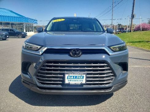Used 2026 Toyota Grand Highlander AWD image 9