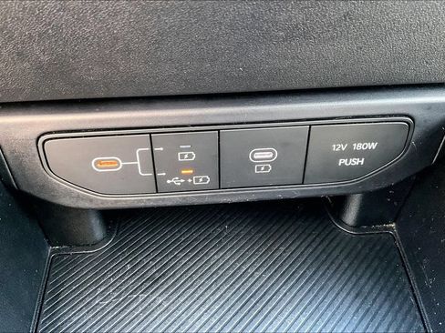 Used 2025 Kia K4 FWD image 14