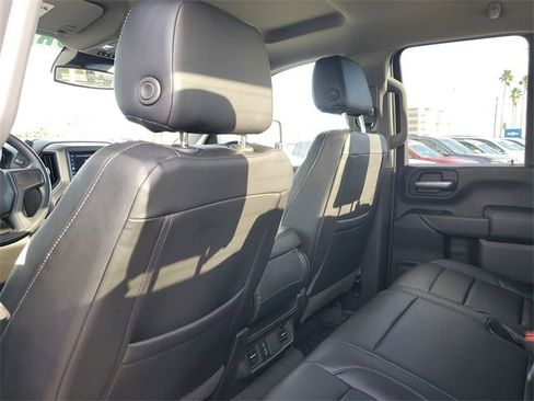 Used 2024 Chevrolet Silverado 2500 Custom w/ Custom Value Package image 12