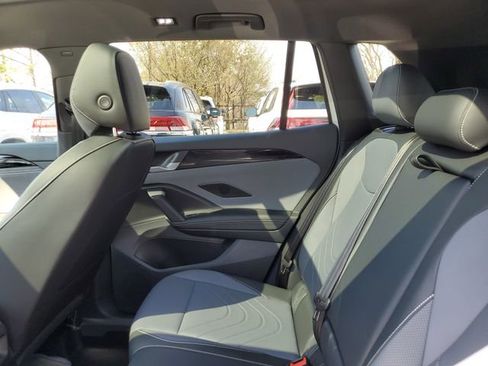 New 2026 Volkswagen Tiguan SE R-Line FWD image 10