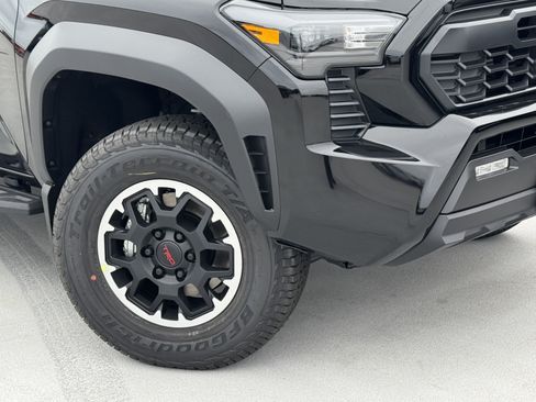 New 2026 Toyota Tacoma TRD Off-Road AWD/4WD image 10