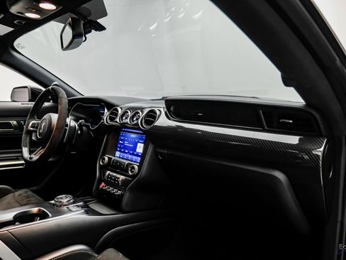 Used 2021 Ford Mustang Shelby GT500 w/ Carbon Fiber Track Pack image 52