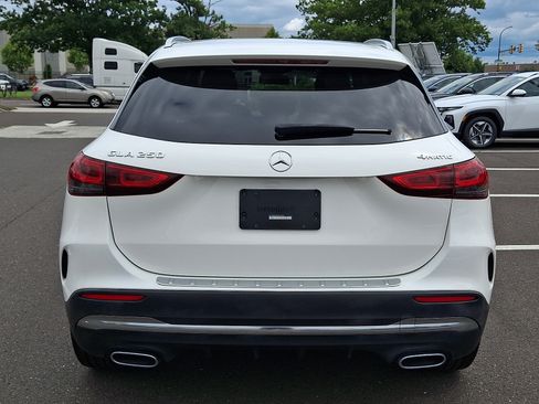 Used 2022 Mercedes-Benz GLA 250 4MATIC image 5