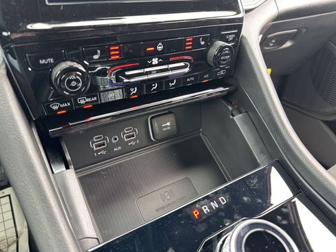 New 2026 Jeep Grand Cherokee Laredo X AWD/4WD image 46