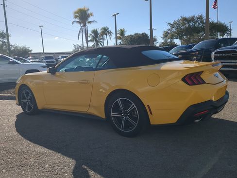 Used 2024 Ford Mustang Premium image 7