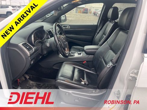 Used 2020 Jeep Grand Cherokee Limited image 9