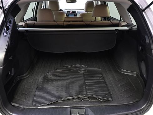 Used 2016 Subaru Outback 3.6R Limited AWD/4WD image 19