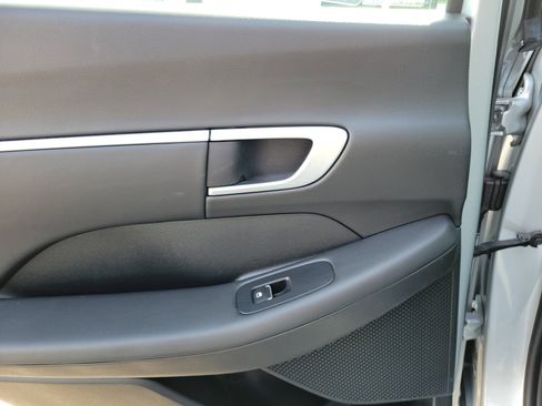 Used 2025 Hyundai Sonata SEL FWD image 12