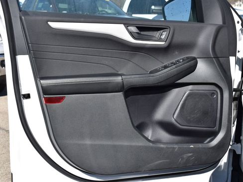 Used 2022 Ford Escape SE w/ Convenience Package image 8